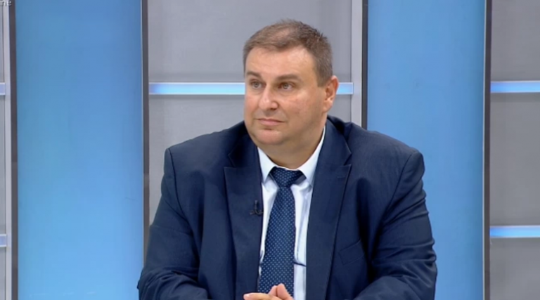 Емил Радев: Евродепутати готвят резолюция срещу страната ни