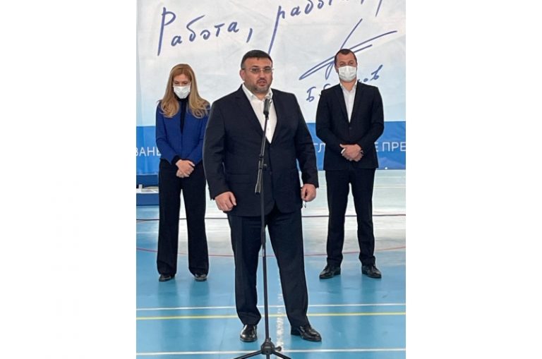Младен Маринов и Николина Ангелкова представиха в Годеч листата на ГЕРБ-СДС за София-област