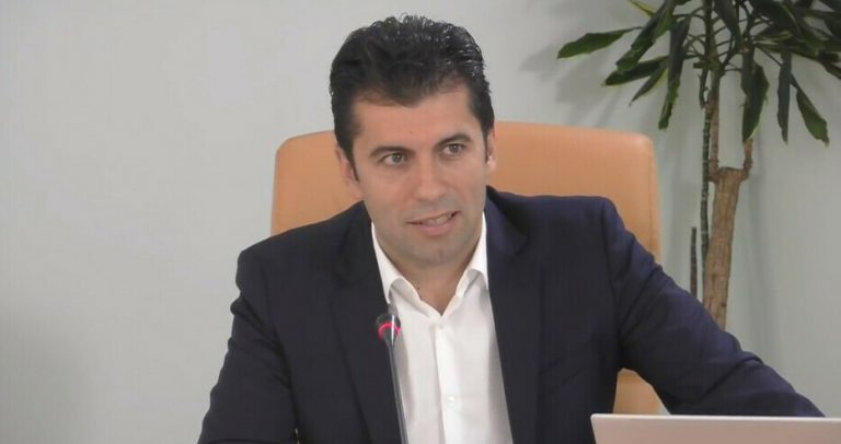 Големите кредитополучатели на ББР не дойдоха на срещата с министър Петков