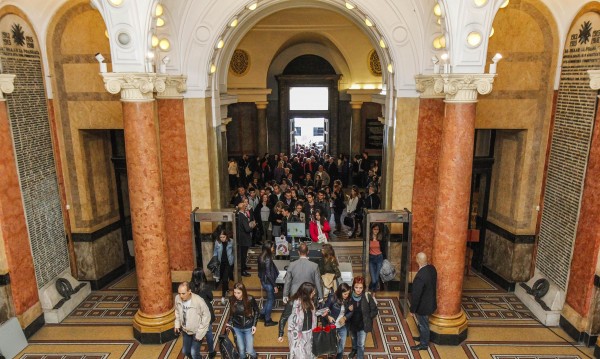 МВР влезе в Софийския университет
