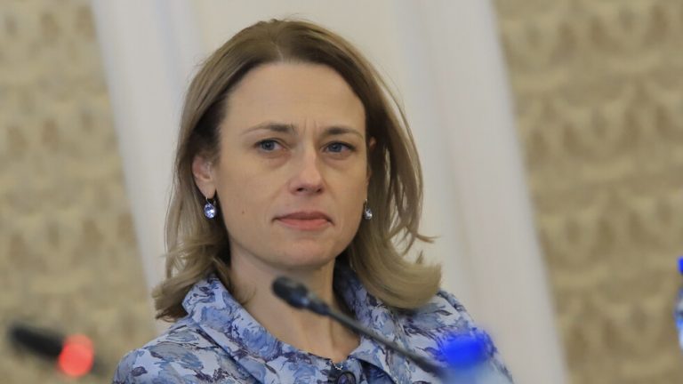 Митева: Не съм готова да бъда кандидат за премиер