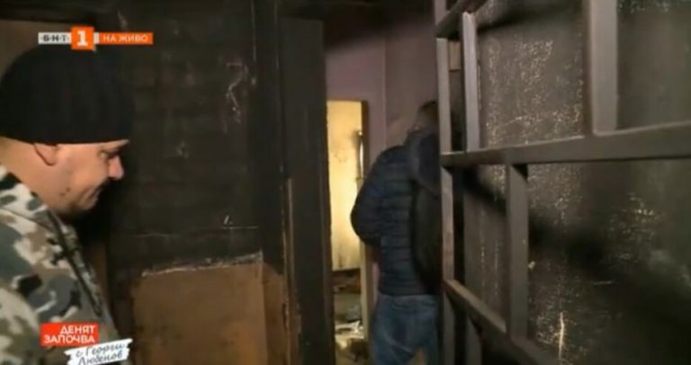 Два месеца след пожара в Благоевград, семействата от последните етажи не могат да се върнат в домовете си