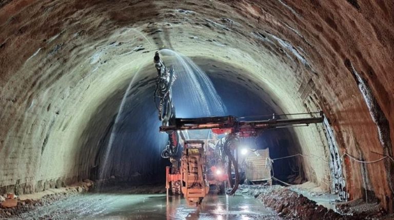 Тунелът „Железница“ ще бъде завършен до средата на 2022 г.