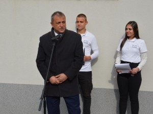 Илко Стоянов приветства участниците в националното състезание „Най-добър млад фризьор и гримьор“
