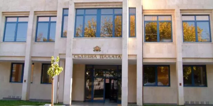 Жителите на Гоце Делчев се включват в националната подкрепа към жестоко обезобразената 18-годишна Дебора