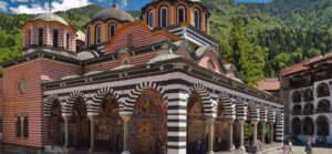 Рилският манастир отбелязва Отчовден с патриаршеска литургия