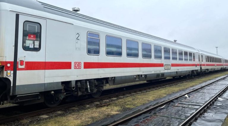 Композиция с нови вагони ще пътува по линията София-Бургас