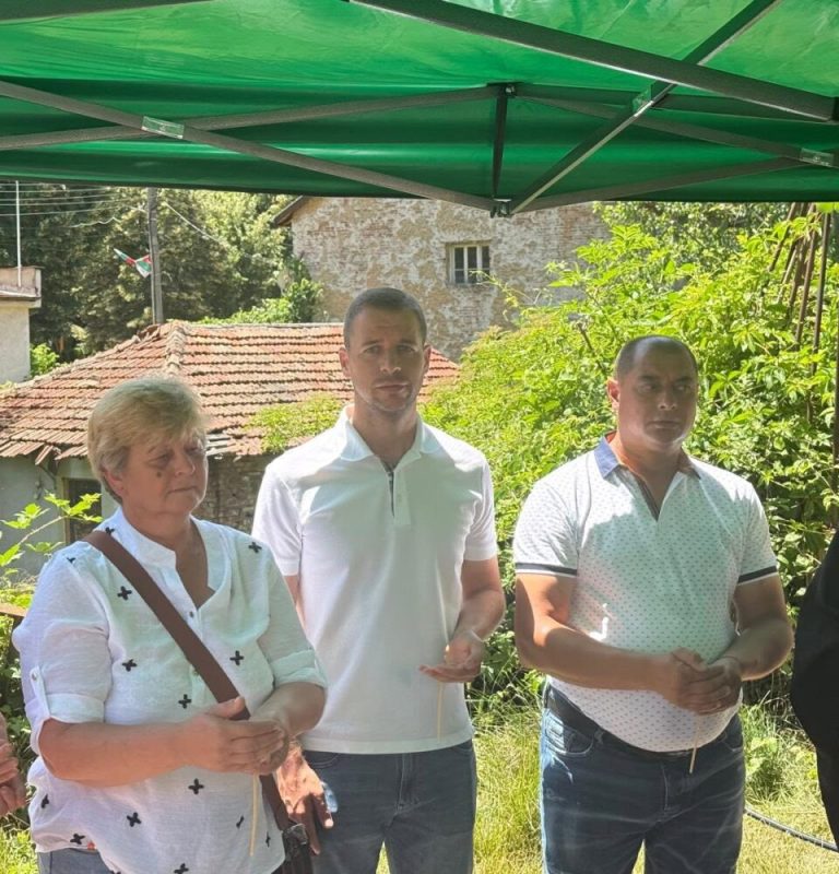 Село Брежани отбеляза тържествено Петровден