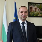 Кметът на Кюстендил Огнян Атанасов поздрави служителите на общинската администрация по случай празника им