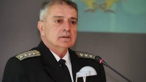 Началникът на отбраната адмирал Емил Ефтимов е подал рапорт за освобождаване от военна служба