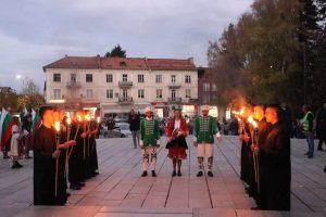 Факелно шествие в навечерието на Деня на народните будители в Гоце Делчев