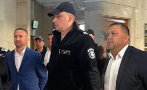 СКАНДАЛ С ДВАМА КМЕТОВЕ: Затворът в Бургас знаел ли е предварително какво ще реши съдът?