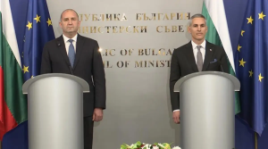 Брутална размяна на реплики между премиер и кандидат за президент