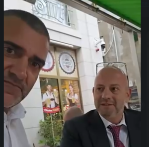 Скандално видео в кампанията: Борис Анзов сгащи Радан Кънев за да го пита гей ли е Андрей Гюров?