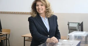 Илияна Йотова гласува за подем, обединение и преодоляване на бедността