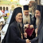 Патриарсите Вартоломей и Даниил заедно пред мощите на Рилския Чудотворец
